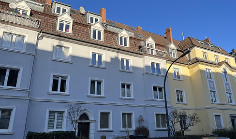 Very nice 4-room apartment with balcony in Bayenthal