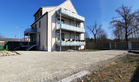 2-room apartment with lake access, balcony, EBK, garden, exclusive, as good as new in Teupitz