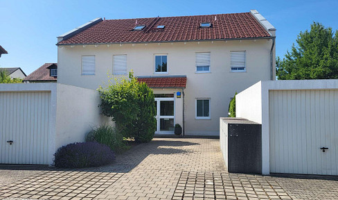 Schöne 2 ZKB-Whg., OG, Südbalkon, Garage/2 Stellplätze, Gaimersheim/IN-West (Bestlage), bezugsfrei