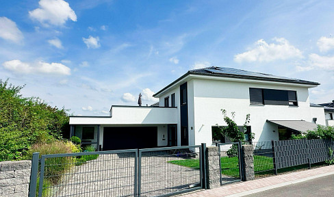 Stadtvilla mit unverbaubaren Blick zum Herkules und Dörnberg