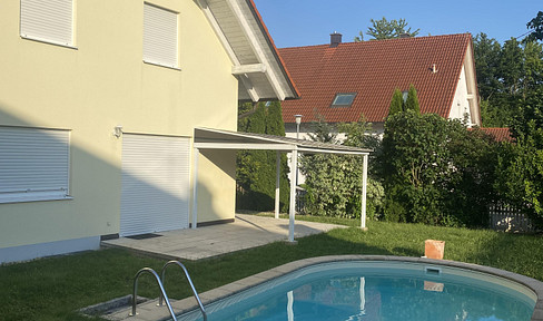 Starting June 1st / July 1st, 2026: Dream detached house with home office, swimming pool, double garage, and much more.