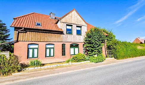 *FREE OF PROVISION* Beautiful detached house in Amt Neuhaus - renovated mayor's house in top location