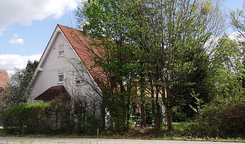 Vermietete Maisonette-Wohnung, kl. Balkon, in dir. Stadtbahn-Nähe. Garage optional.