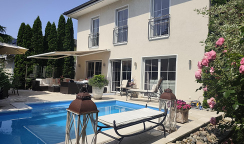 Exclusive living/working in a one/two-family urban villa