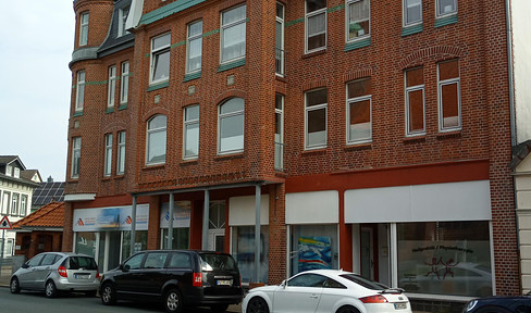 Sale of 2 rented business units near Grimmershörner Bucht, 6% yield