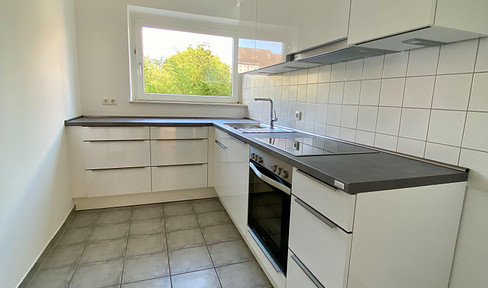 Modernized and top cut 3 room apartment incl. new kitchen