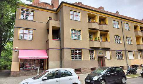 Renovated Beautiful apartment surrounded by greenery in Reinickendorf, available from June 2025