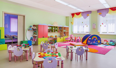 TEILEIGENTUM: Staatliche KITA + Gewerbeeinheiten im Paket bei Frankfurt  / ca. 4 % Rendite