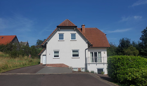 Einfamilienhaus mit Einliegerwohnung in Malborn-Thiergarten