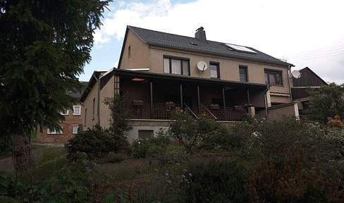 Semi-detached house with garage + cellar Niederlichtenau for sale, price VHB