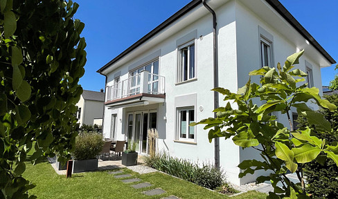 Family villa in classic architecture - in an outstanding location in Würmtal