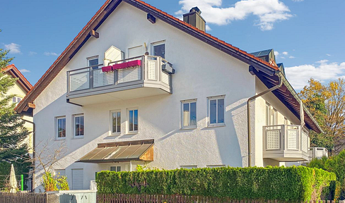 Sunny, quiet 2-room attic apartment with two balconies in Planegg/Krailling