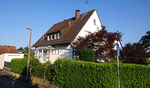 Ein-/Zweifamilien-/Mehrgenerationenhaus, 3 Garagenstpl., Traumgarten, kurzfr. Bezug- Prov.frei