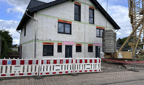 Light-flooded house in a quiet residential area