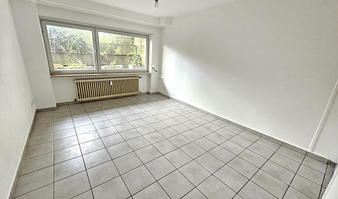 Provisionsfrei - Renovierte 2-Zimmer-Wohnung mit Stellplatz in zentraler Lage in Dossenheim