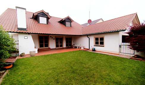 Spacious, well-kept 7-room detached house with lux. Interior in Ingolstadt North-East