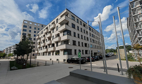 Modern living for the whole family: 4-room apartment - HC55.