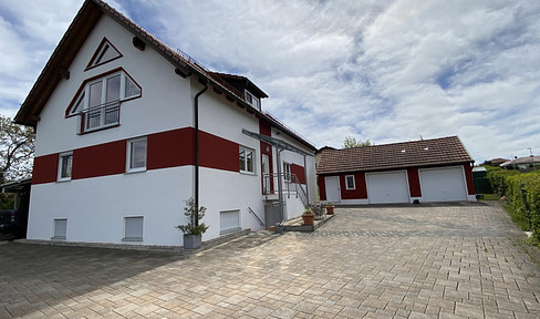 Two-family house in a great location, living space approx. 200 sqm, 1015 sqm plot, built 1968/2002