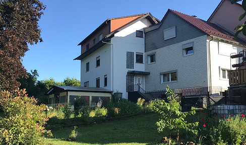 Shared/multi-generational living is possible here!