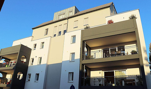 Free of commission! High-quality 4.5 room penthouse apartment with 360 degree views in Worms Herrnsheim