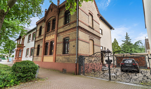 Großzügiges Stadthaus mit wunderbarem Garten