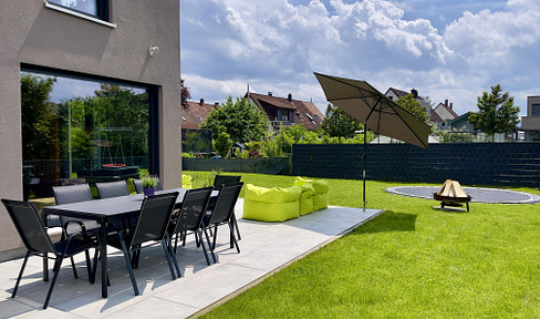 Modernes Einfamilienhaus von Privat – Eleganz & Lebensqualität am Rheinufer nahe der Schweiz