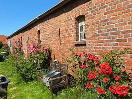 3-family house for self-build from 50,000 euros incl. plot
