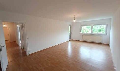 Bright 3-room apartment with swimming pool and sauna in Würzburg
