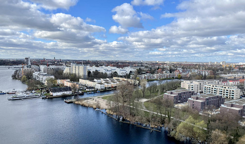 Commission-free | Ready-to-occupy apartment | 101 sqm, incl. balcony | Parking space | Living on the Havel Bay