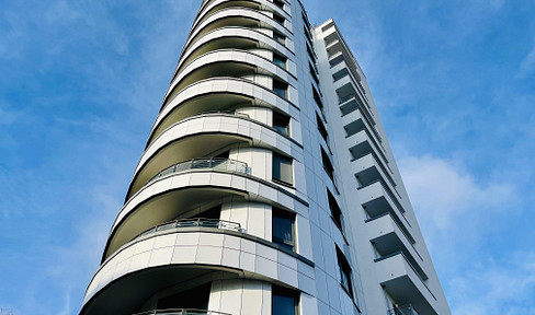 Commission-free | Ready-to-occupy apartment | 101 sqm, incl. balcony | Parking space | Living on the Havel Bay