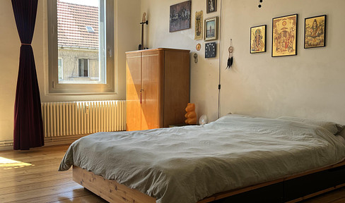 *Reserviert* Lichtdurchflutete, bezugsfreie und modernisierte 2-Zimmerwohnung in beliebter Lage