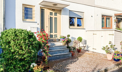 Spacious detached house, 6.5 rooms, 173.5 sqm - FREE OF PROVISION