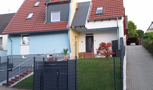 freistehendes Einfamilienhaus auf der Karthause, wahlweise mit Apartment