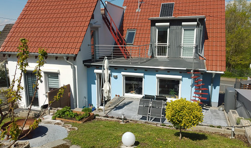 freistehendes Einfamilienhaus mit Einliegerwohnung, saniert