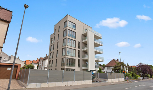 4-room apartment with high-quality fitted kitchen and large balcony for rent!