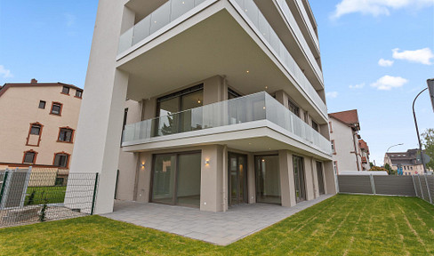 4-ZImmer-Wohnung über 2 Etagen mit eigenem großem Garten und hochwertiger Küchenzeile!