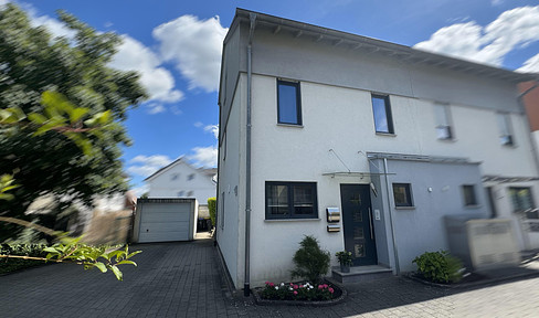 moderne Doppelhaushälfte in Heilbronn-Biberach