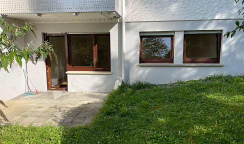 Gepflegte Zweizimmeruntergeschosswohnung mit Terrasse