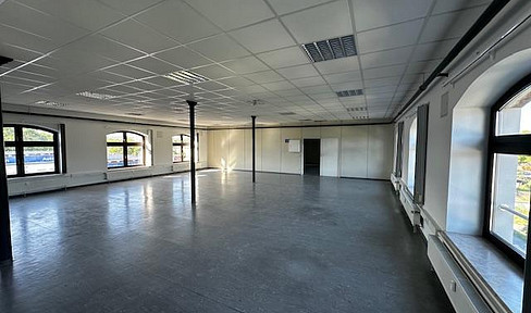 Büro- und Lagerflächen zu vermieten