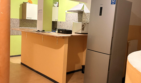 Room in shared flat Munich Laim, close to S-Bahn, own mini garden south-west