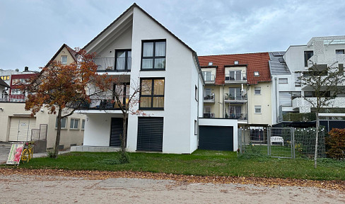 3,5 Zimmer Wohnung mit unverbautem Seeblick + TG Platz