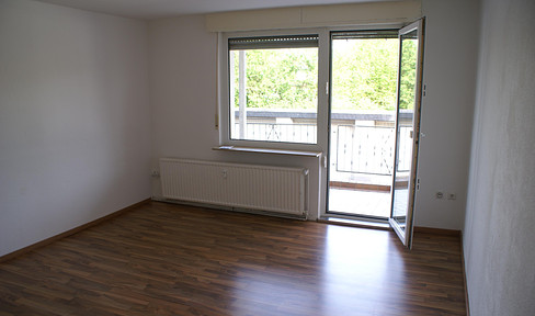 Renovated 3.5 room ground floor apartment with south-facing balcony in DO-Kirchlinde