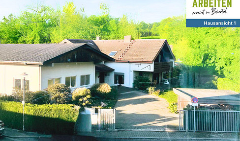 Wohnen und Arbeiten vereint - Großzügiges Zweifamilienhaus mit Industriehalle