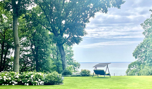 Coastal living space for individualists who want the sea!