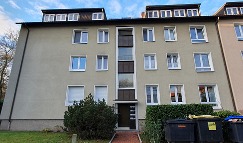 4,5 Raum Altenbochum, ruhig, grün, zentral, Balkon, Wannenbad + Fenster