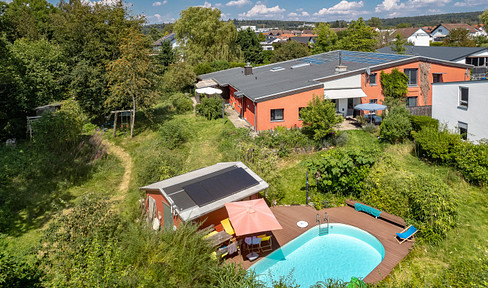 Einzigartig! 3075m² Naturgarten, Pool+Gartensauna, Ortsrandlage. Viel Raum für Hobby/Beruf u. Wohnen
