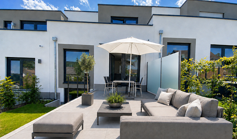 Exklusives Gartenhofhaus mit Garten, 2 Tiefgaragenstellplätzen und moderner Energietechnik