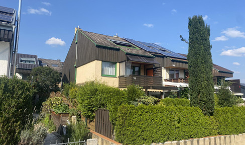 Beautiful corner terraced house with garden, garage and parking space in Ehningen