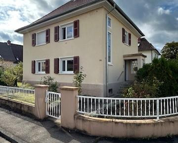 Detached two-family house in a prime location in Gottmadingen