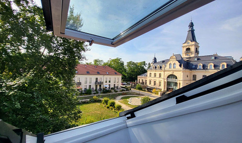 Familienfreundliches Wohnen in der Anlage "Chateau de Roon" mit Blick auf das Schloss